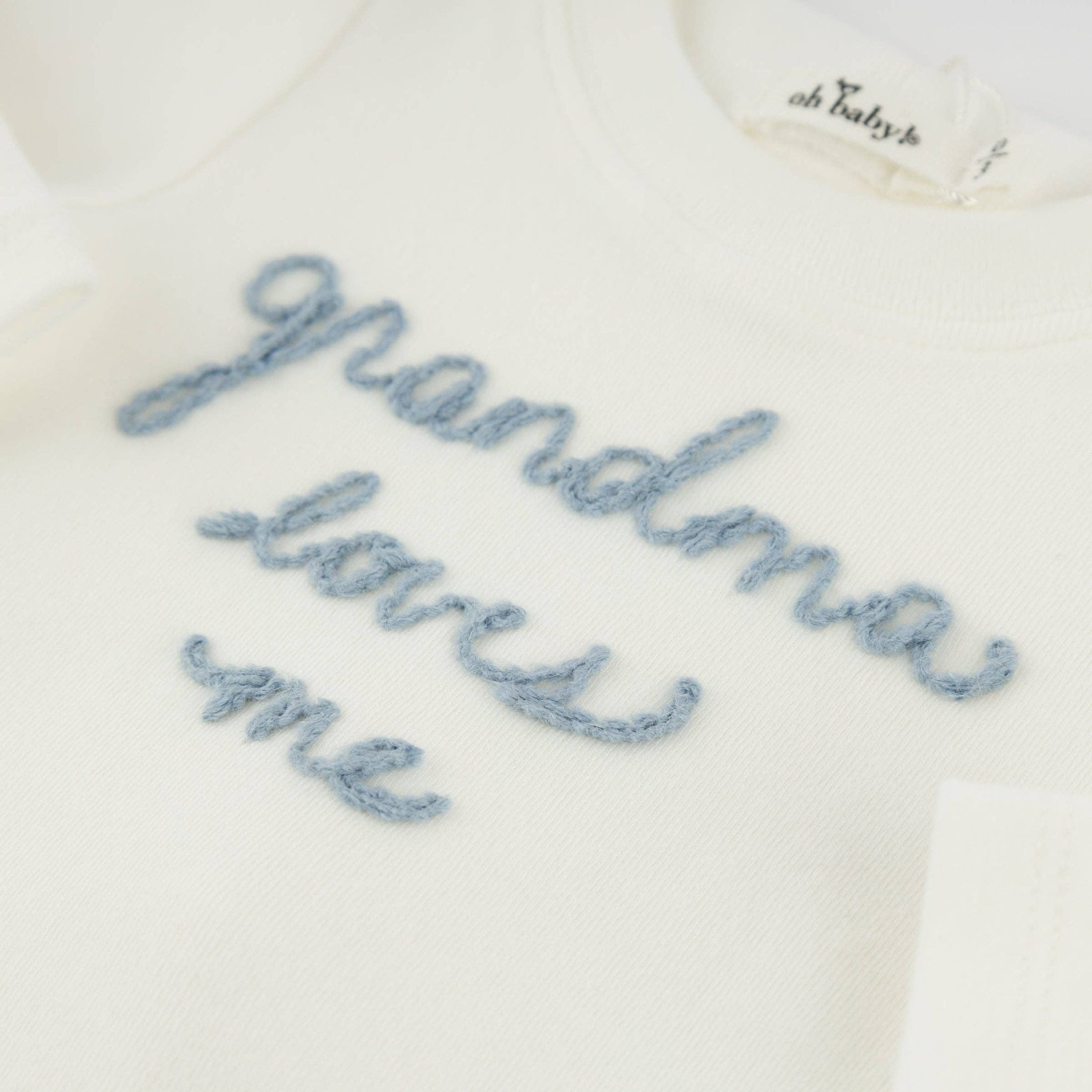 Oh baby! Two Piece Set - "Grandma Loves Me" Fog Embroidered