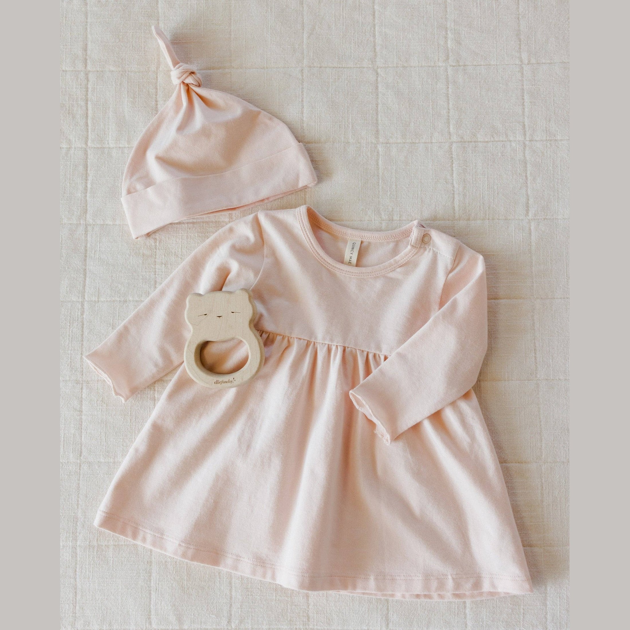 Knotted Baby Hat Petal