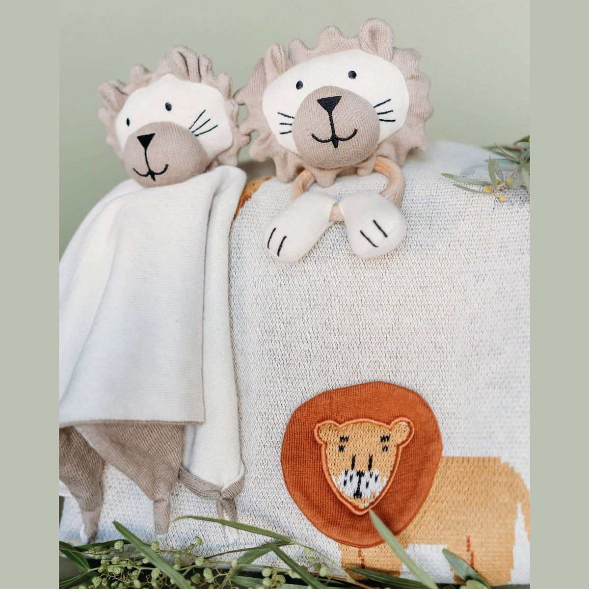 Natural Lion Organic Stuffed Animal Baby Ring Rattle